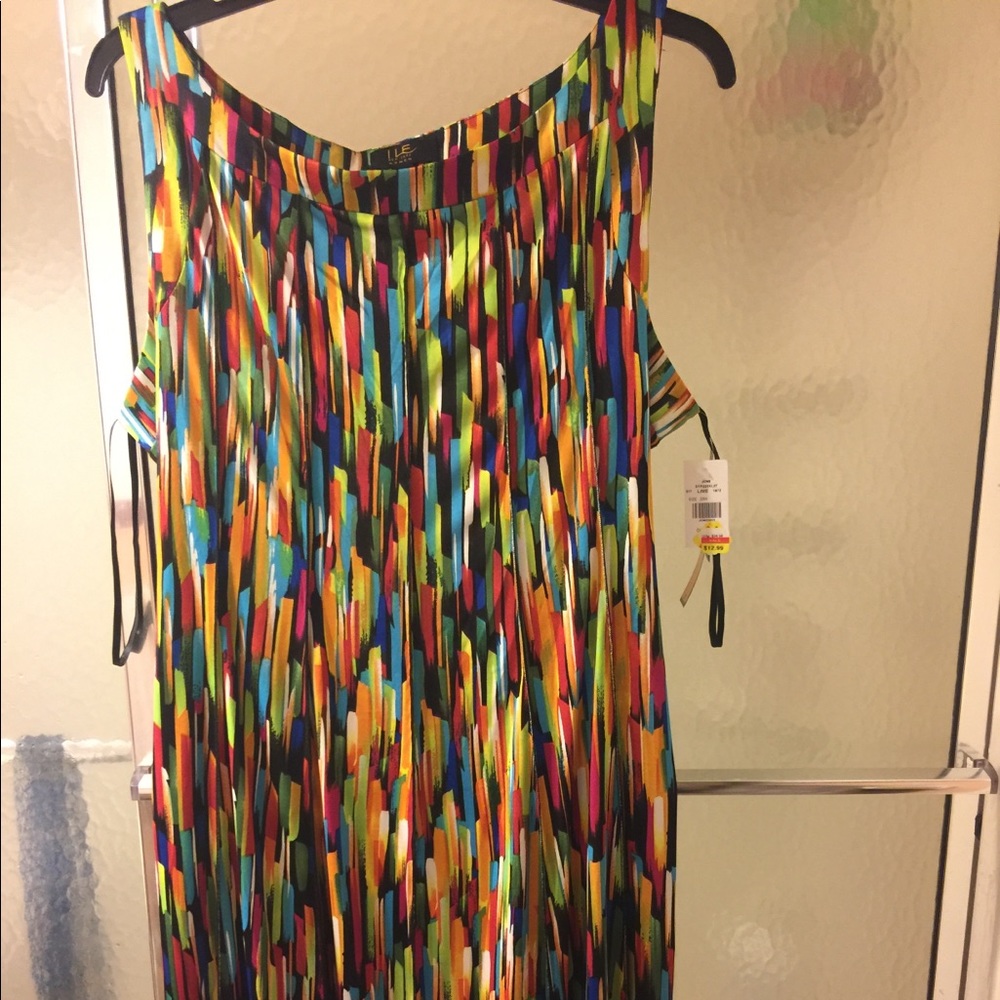 NWT ILE Beauriful, Multicolored Dress Size 22W; Stretches;  Sleeveless $65